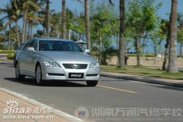 名車鑒賞-豐田銳志