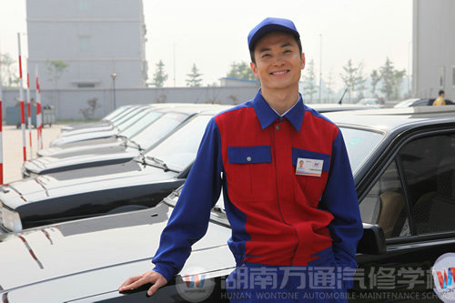 微笑在我心，湖南萬通汽車學校最美笑臉活動征集中