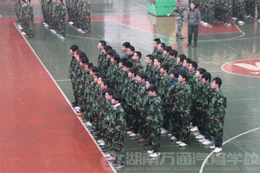 迎接新挑戰(zhàn) 軍歌嘹亮 夢(mèng)在萬(wàn)通