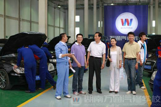 盲目外出務(wù)工 不如學(xué)一技之長