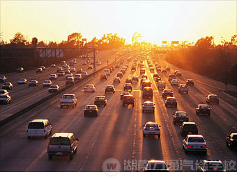 選好的汽修學(xué)校 就得實(shí)地去比較