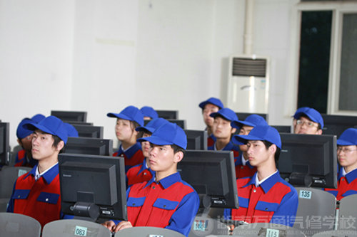 職業(yè)教育自有魅力 技能加學(xué)歷雙文憑