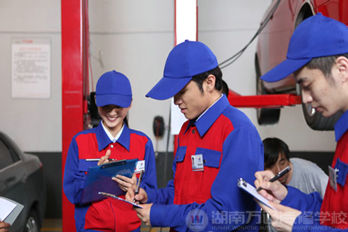 汽車維修專業(yè)畢業(yè)生月均收入過(guò)3000元