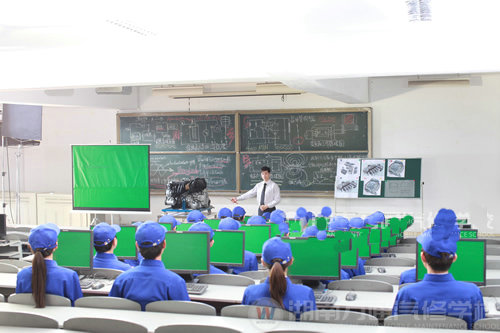 湖南萬(wàn)通汽車學(xué)校，專業(yè)教育，誠(chéng)信天下