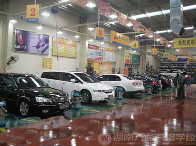 歡送我院學子赴新奇特公司上崗就業(yè)