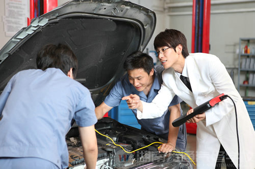 萬(wàn)通汽修教育 湖南萬(wàn)通汽車(chē)學(xué)校