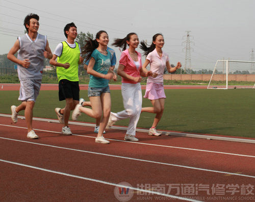 萬(wàn)通汽修教育 湖南萬(wàn)通汽車(chē)學(xué)校