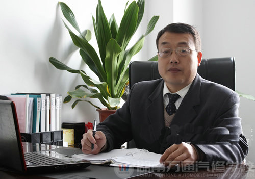 湖南萬通汽車學(xué)校，名師風(fēng)采葉永輝