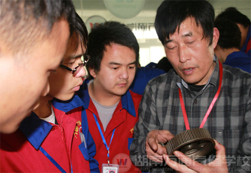 湖南萬通汽車學校，名師風采