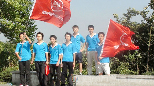 湖南萬(wàn)通汽車學(xué)校，暑期訓(xùn)練營(yíng)活動(dòng)