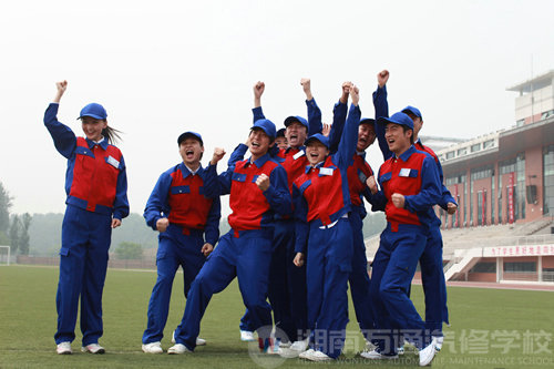 讀三本，不如上職校