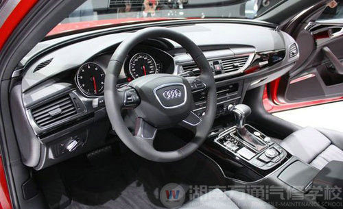 一汽奧迪  新A6L 2.0 TFSI MT