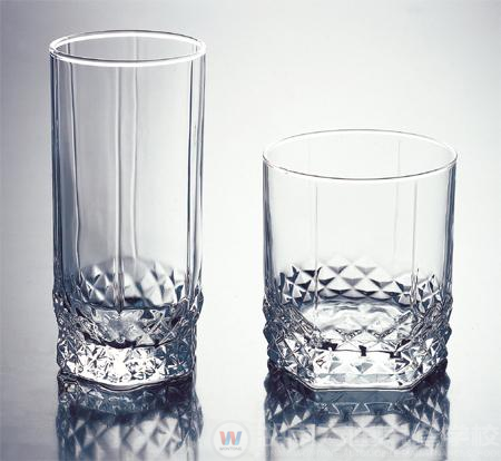 企業(yè)是杯 學(xué)生是水