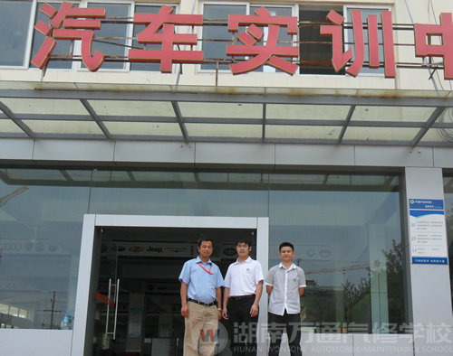 卡卡公司入校“要”人 掀起校企合作新高潮