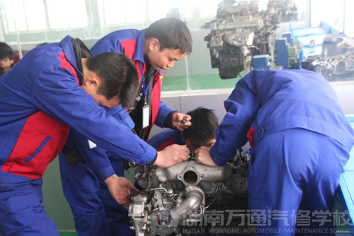 乘汽車產(chǎn)業(yè)振興東風(fēng) 做千金難求汽修人才