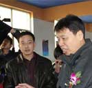 著名汽修專家朱軍教授受聘萬通汽修教育 深受萬通師生歡迎