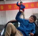 中專六班圣誕節(jié)《江南style》PK大戰(zhàn) 破世界末日謠言