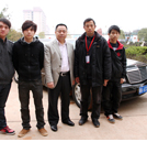 什么？企業(yè)老總竟開奔馳接萬通學(xué)子上崗！