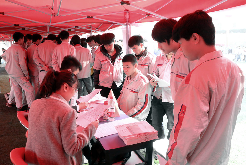 ���ό������F(xi��n)һ���µ��������Ǿ����҂�90�����ҁ�����