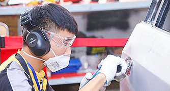 汽修培訓(xùn)學(xué)校-噴涂實(shí)訓(xùn)中心