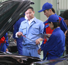 萬通汽修教育領(lǐng)航職教，“雙師型”師資全程保