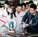 新生艾雙飛—從乖乖女到汽修女神