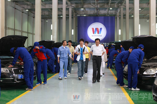 湖南萬通汽修學校，職業(yè)教育領航者