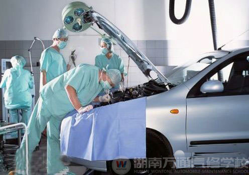 湖南萬通汽修學(xué)校，汽車醫(yī)生