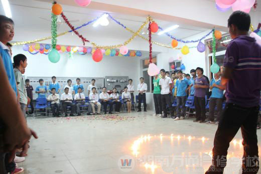 湖南萬通汽修學(xué)校，教師節(jié)活動(dòng)