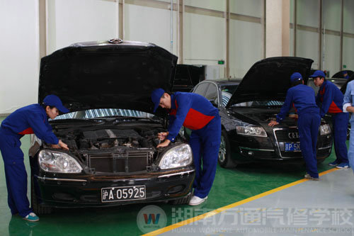 汽車維修企業(yè)變革 文憑與技術(shù)必不可少