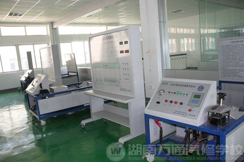 湖南萬通汽修學(xué)校，硬件設(shè)施