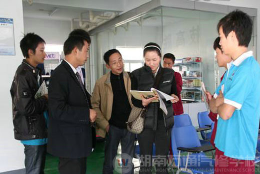 V-KOOL威固汽車美容公司與湖南萬通強強聯(lián)合