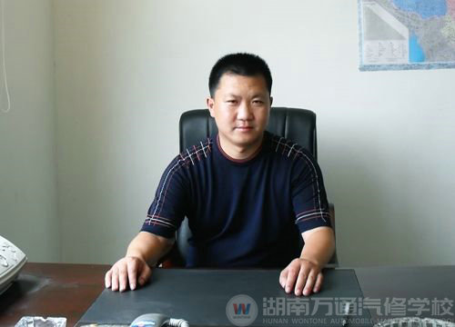 萬通學(xué)子徐建生擁有了自己的汽車服務(wù)站
