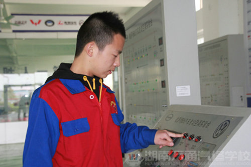 熱烈祝賀湖南萬通學(xué)子入圍&ldquo;春天里，夢(mèng)在飛&rdquo;演講比賽總決賽