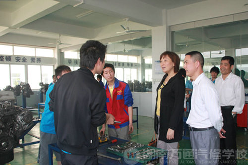 宋處長詢問生實(shí)訓(xùn)情況