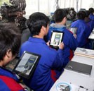  平板電腦入駐課堂 湖南萬通創(chuàng)新教學模式廣受學子歡迎
