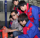 精湛汽修技術(shù) 讓打工族順利步入成才快車道