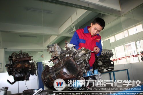 考生在實(shí)際操作考試中一絲不茍