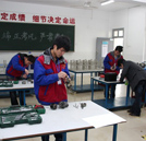 如何培養(yǎng)新型汽修人才？湖南萬通汽修學(xué)校有妙招