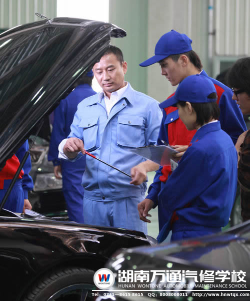 萬通為社會(huì)培養(yǎng)出高素質(zhì)的汽修人才