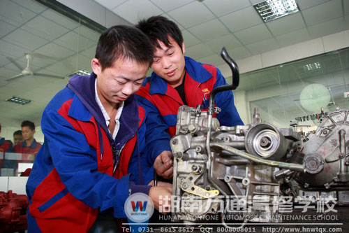 學(xué)生上實(shí)踐課