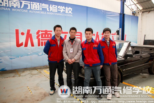 改裝達人與指導老師