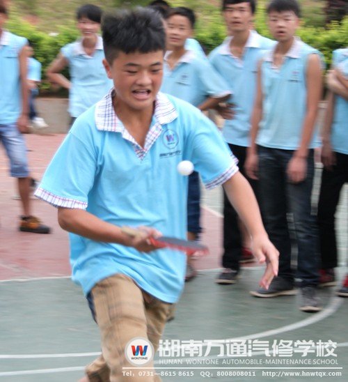 這位同學(xué)托球很給力！