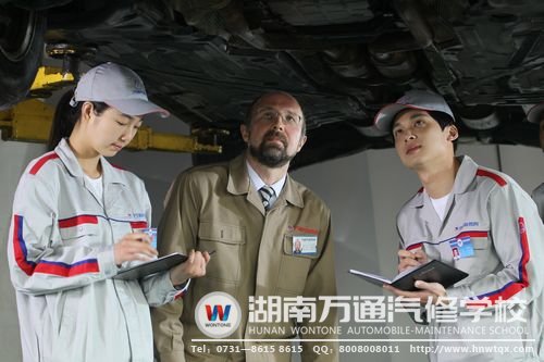 文科生掌握汽修技術(shù)，破解失業(yè)難題