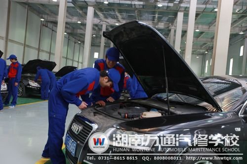 湖南萬通學(xué)子實踐中