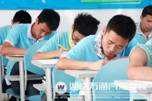 筆試考場(chǎng)