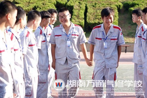 &ldquo;溫情時刻&rdquo;項目，害羞的帥哥和可愛的&ldquo;胖&rdquo;童鞋