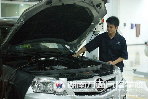 湖南萬通培養(yǎng)出來的畢業(yè)生，在企業(yè)表現(xiàn)十分優(yōu)秀