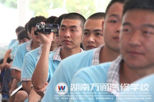 瞧，這位同學還錄制了視頻呢