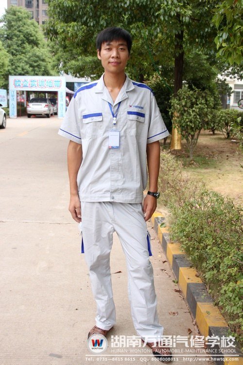 成熟穩(wěn)重的覃海波